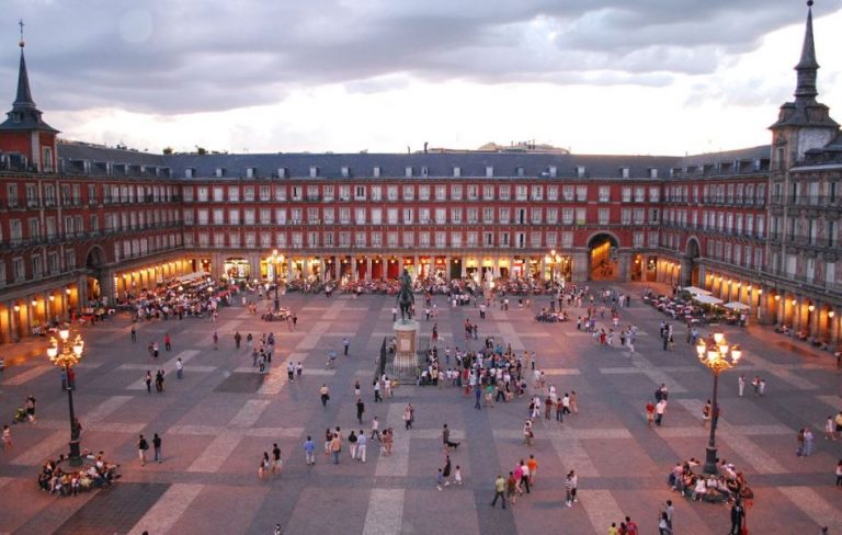 plaza_mayor_retiro_elzocco