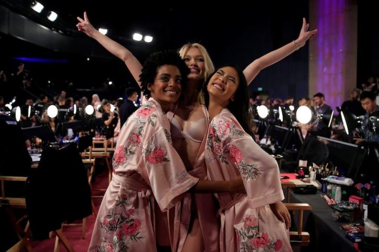 victoria's secret desfiles angeles