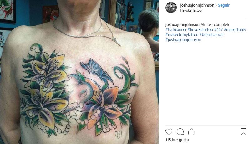 Pequeños tatuajes para cubrir mastectomías que inspiran en gran medida
