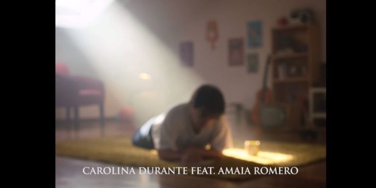 Amaia con Carolina Durante