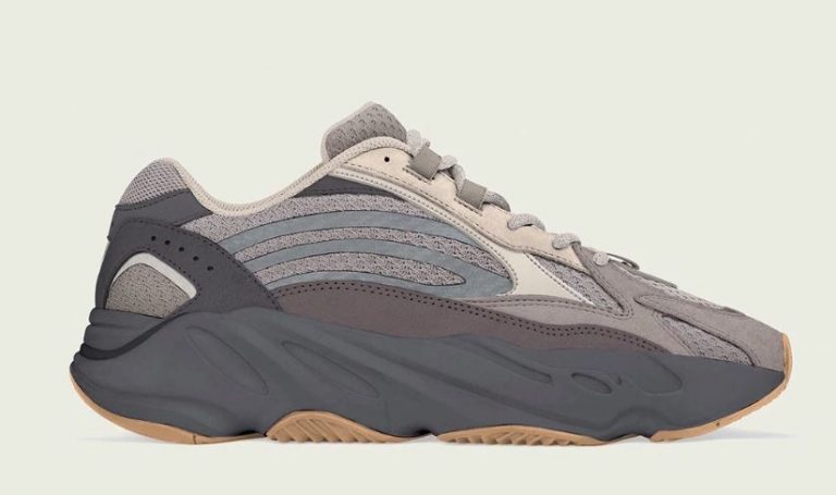 YEEZY BOOST 700 V2 Cement