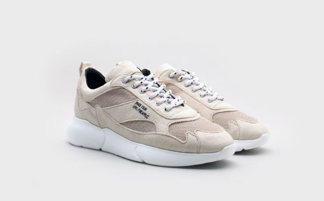 zapatillas hechas de piña