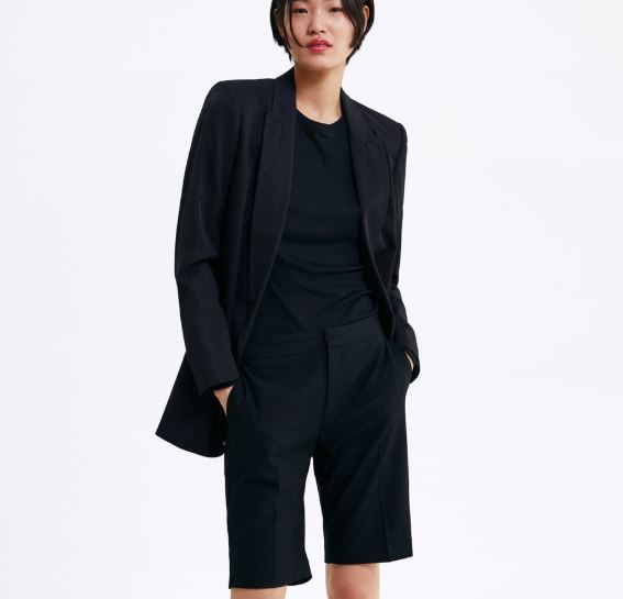 traje con pantalón corto