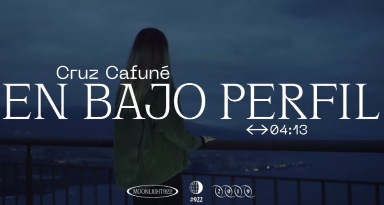 en bajo perfil de cruz cafune