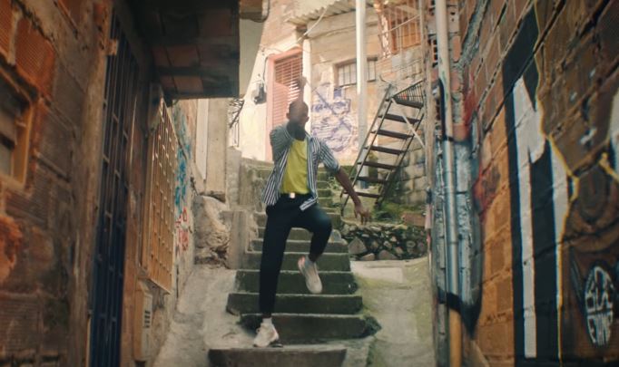 Full Moon de Guaynaa