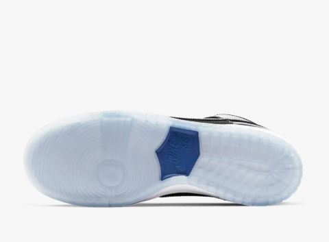 sb dunk varsity royal