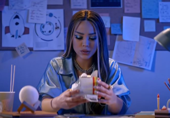 viaje a la luz de danna paola