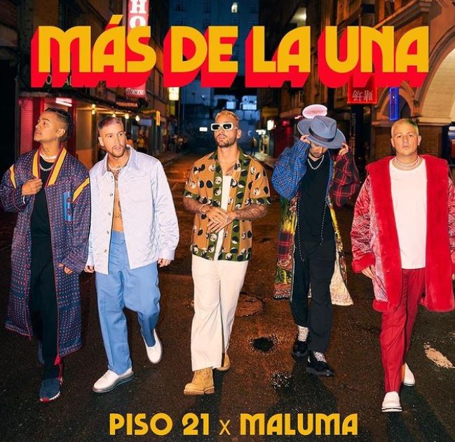 más de la una de piso 21