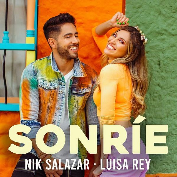 Sonríe de Nik Salazar