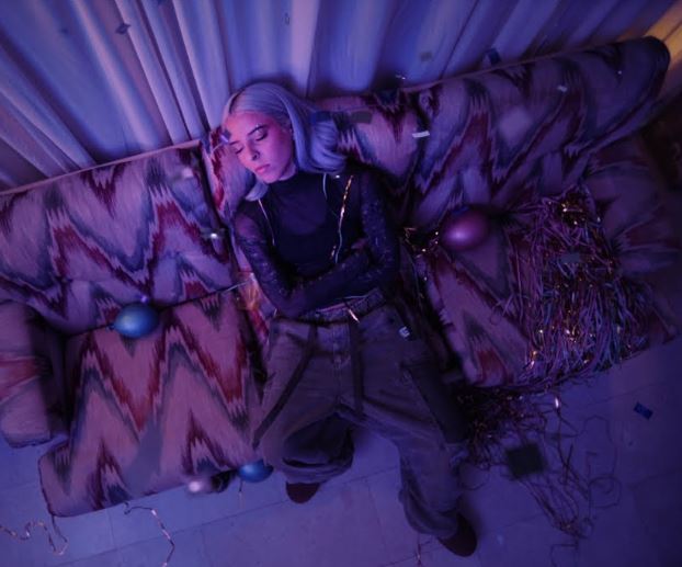 curita de young miko